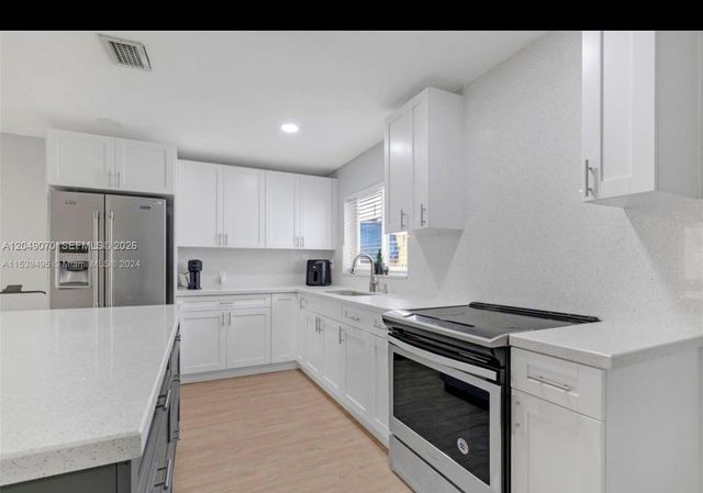 329 W 18th Street, Hialeah, FL 33010