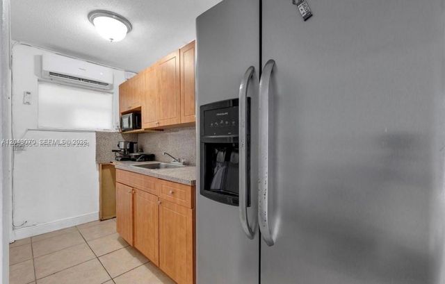 329 W 18th Street, Hialeah, FL 33010
