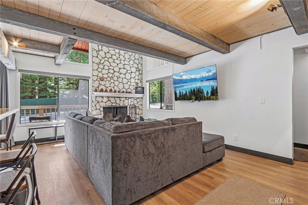 Image 12 of property listing at 41935 Switzerland 77, Big Bear Lake, CA 92315