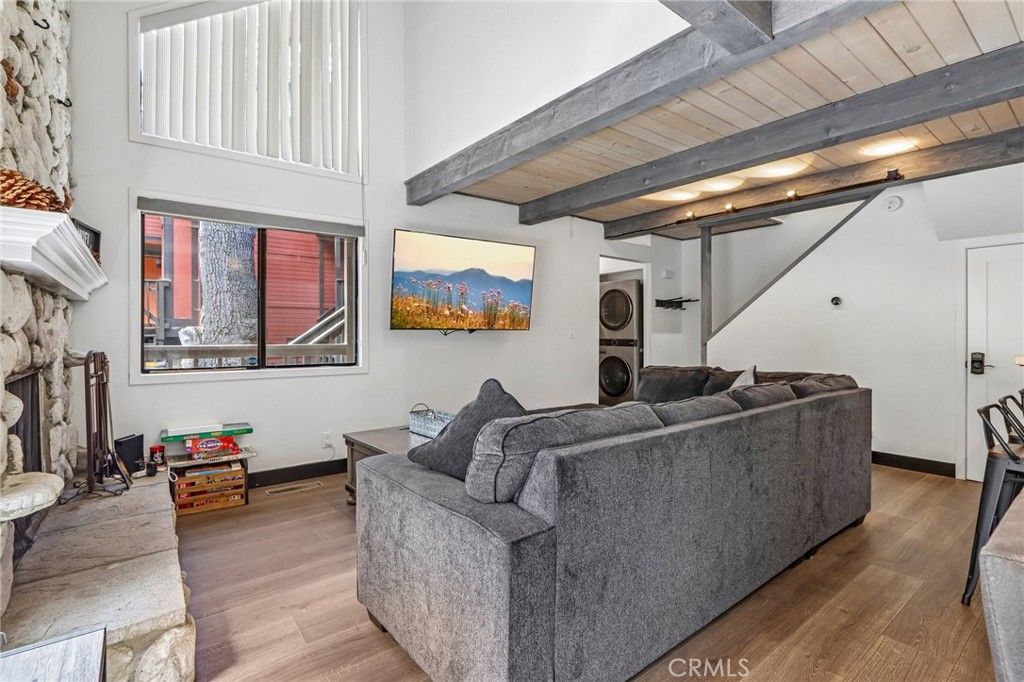 Image 13 of property listing at 41935 Switzerland 77, Big Bear Lake, CA 92315