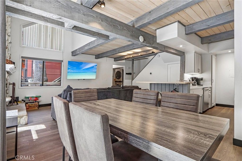 Image 17 of property listing at 41935 Switzerland 77, Big Bear Lake, CA 92315