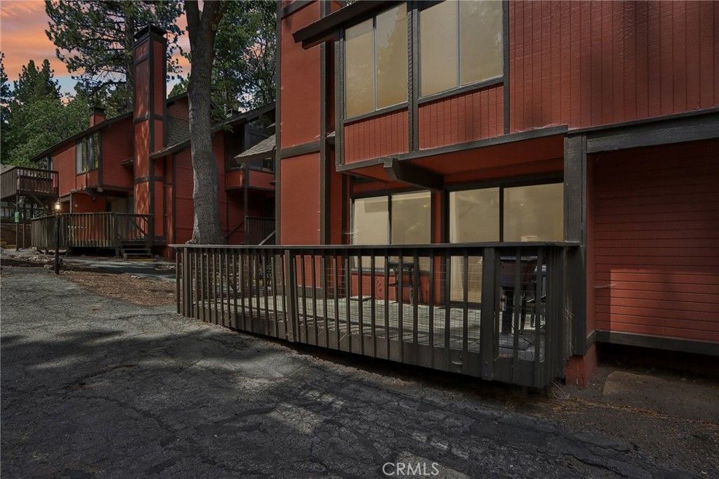 Image 39 of property listing at 41935 Switzerland 77, Big Bear Lake, CA 92315