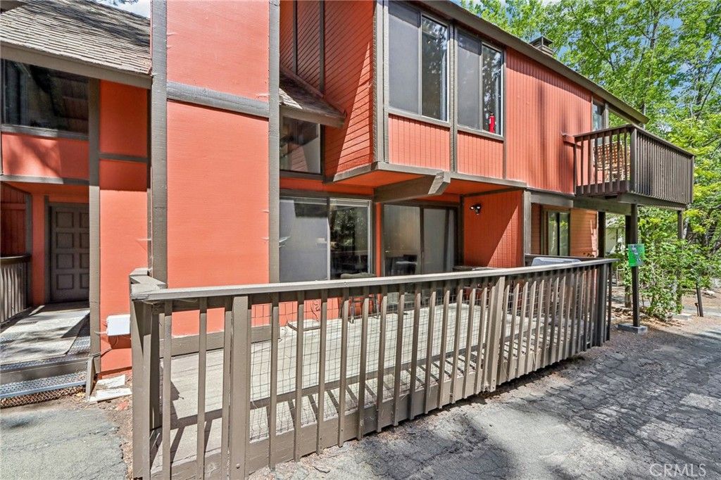 Image 6 of property listing at 41935 Switzerland 77, Big Bear Lake, CA 92315