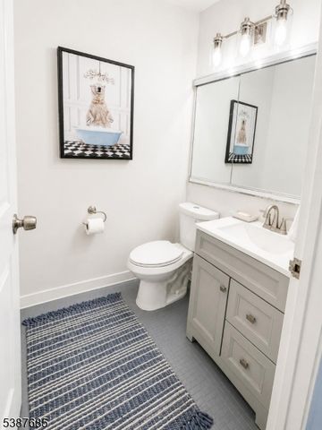 7855 Boulevard East 11F, North Bergen Twp., NJ 07047