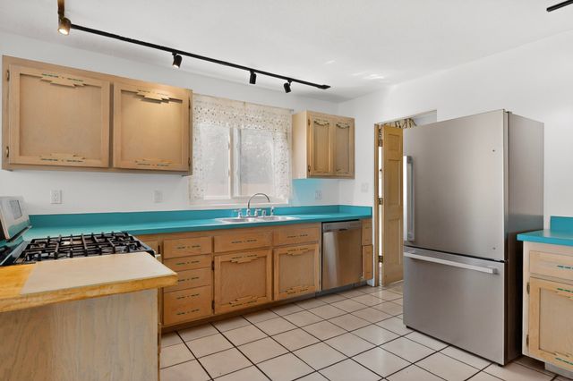 4018 Painted Pony Circle, Santa Fe, NM 87507
