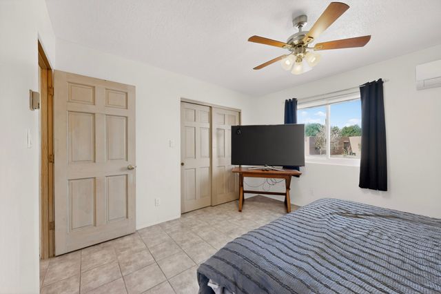 4018 Painted Pony Circle, Santa Fe, NM 87507