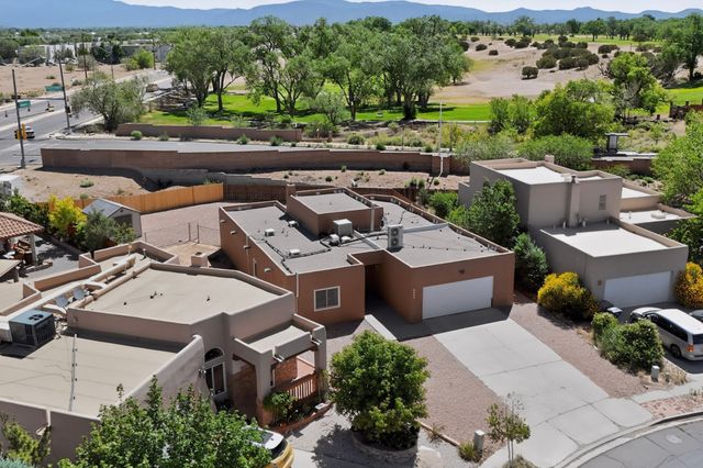 4018 Painted Pony Circle, Santa Fe, NM 87507