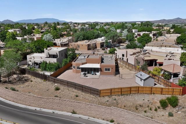 4018 Painted Pony Circle, Santa Fe, NM 87507