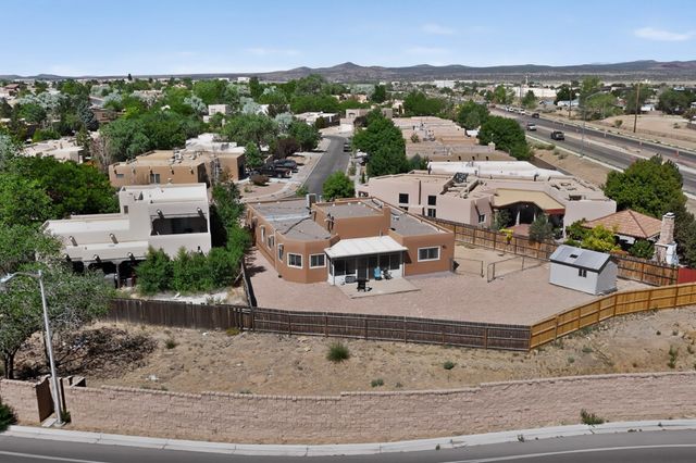 4018 Painted Pony Circle, Santa Fe, NM 87507
