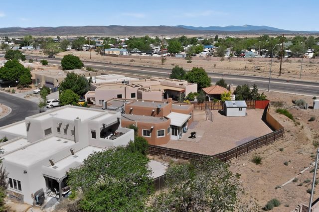 4018 Painted Pony Circle, Santa Fe, NM 87507