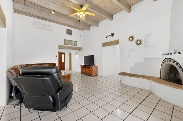 4018 Painted Pony Circle, Santa Fe, NM 87507