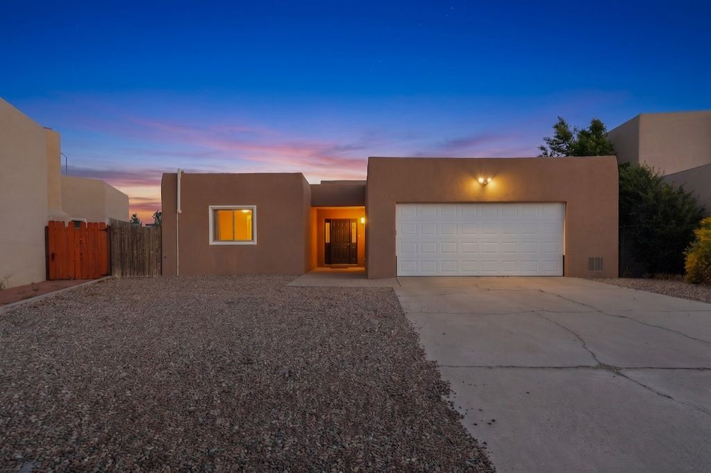 4018 Painted Pony Circle, Santa Fe, NM 87507