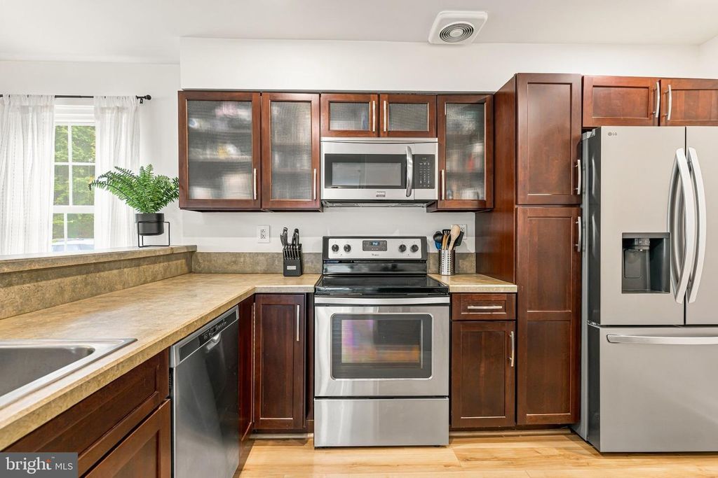 8 WOODBINE CT, Horsham, PA 19044 — photo 5