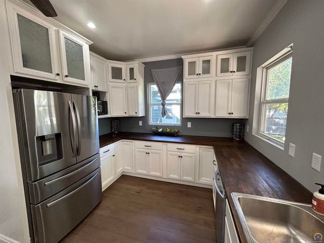 1214 Rural St, Emporia, KS 66801