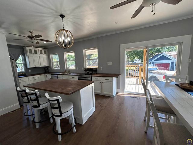 1214 Rural St, Emporia, KS 66801