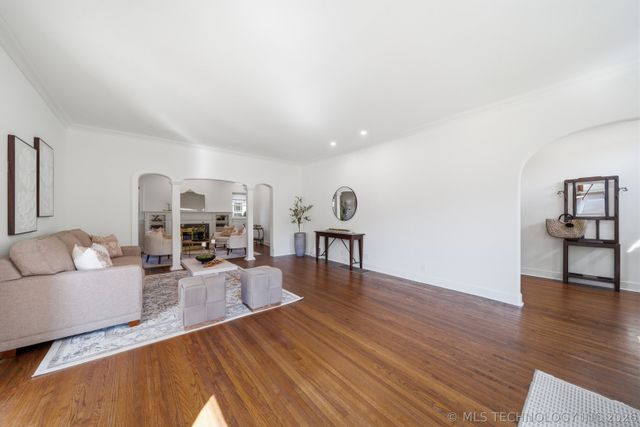 2514 Terwilleger Boulevard, Tulsa, OK 74114