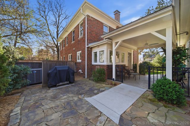 2514 Terwilleger Boulevard, Tulsa, OK 74114