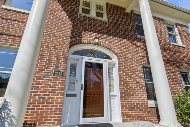 2514 Terwilleger Boulevard, Tulsa, OK 74114