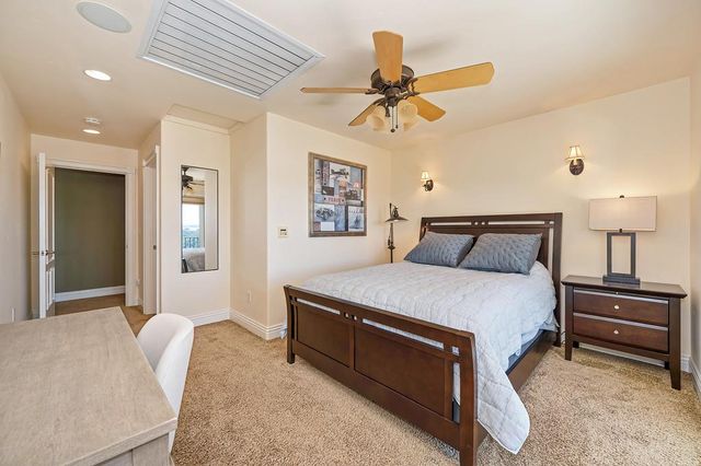 585 Riverview Dr, Auburn, CA 95603