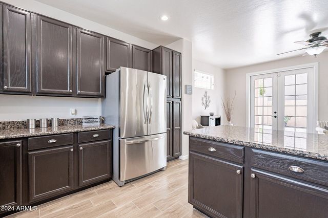 445 W MOUNTAIN SAGE Drive, Phoenix, AZ 85045