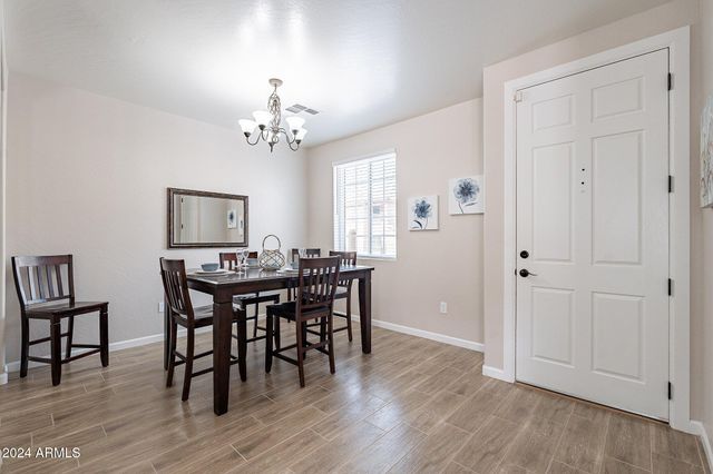 445 W MOUNTAIN SAGE Drive, Phoenix, AZ 85045