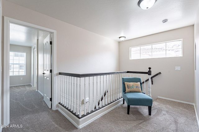 445 W MOUNTAIN SAGE Drive, Phoenix, AZ 85045