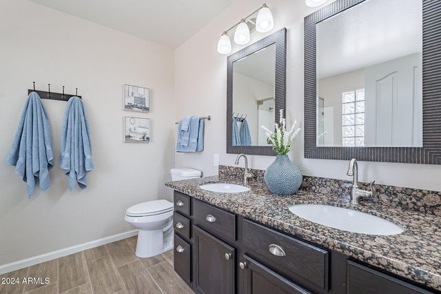 445 W MOUNTAIN SAGE Drive, Phoenix, AZ 85045