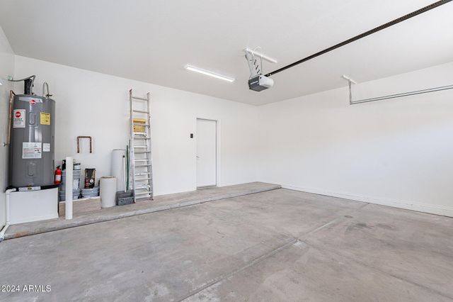 445 W MOUNTAIN SAGE Drive, Phoenix, AZ 85045