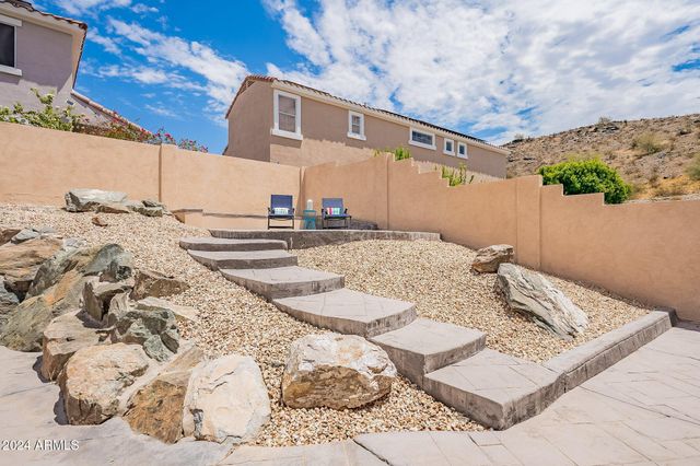 445 W MOUNTAIN SAGE Drive, Phoenix, AZ 85045