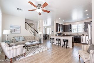 445 W MOUNTAIN SAGE Drive, Phoenix, AZ 85045