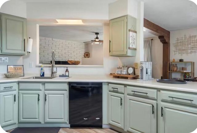 4905 Wagon Mound Trail NW, Albuquerque, NM 87120