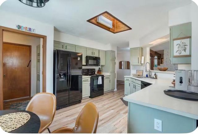 4905 Wagon Mound Trail NW, Albuquerque, NM 87120