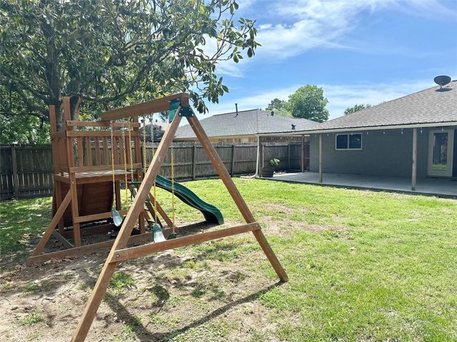 1126 E Dartmouth Lane, Deer Park, TX 77536