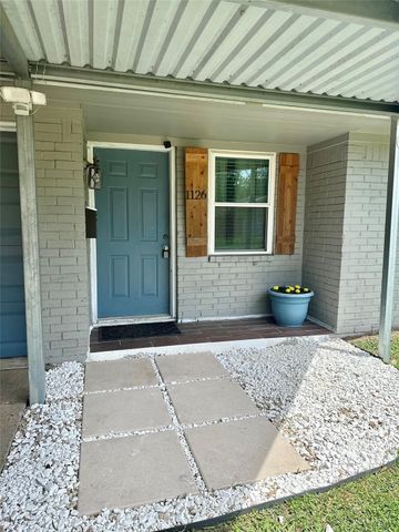 1126 E Dartmouth Lane, Deer Park, TX 77536