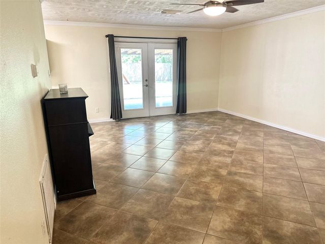 1126 E Dartmouth Lane, Deer Park, TX 77536