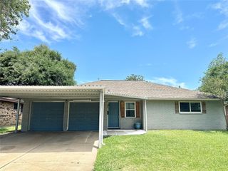 1126 E Dartmouth Lane, Deer Park, TX 77536