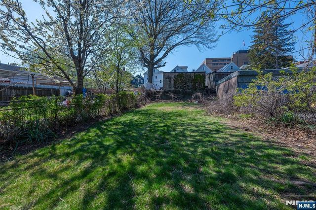 369 Paulison Avenue, Passaic, NJ 07055