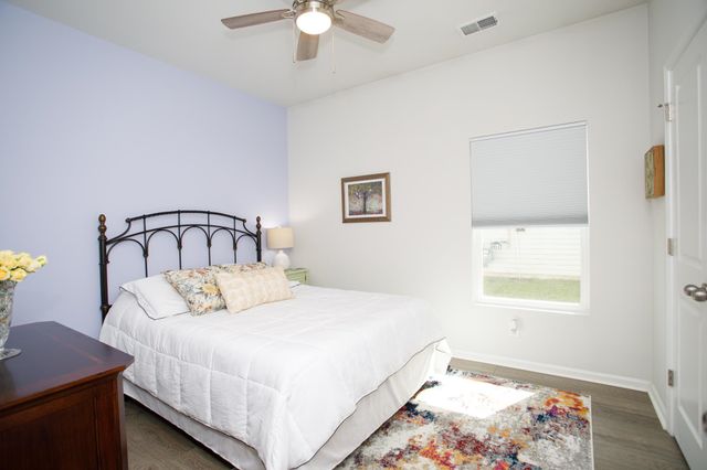 623 Watercliff Dr., Longs, SC 29568