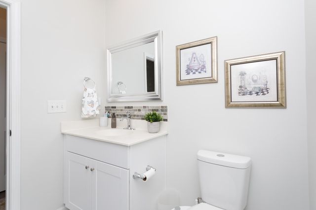 623 Watercliff Dr., Longs, SC 29568