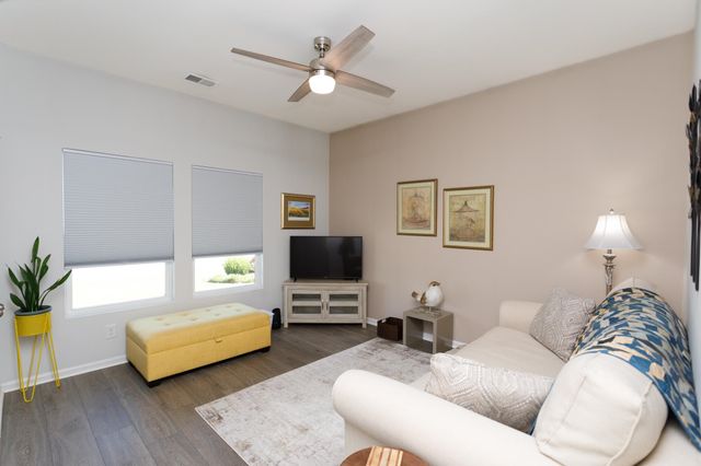 623 Watercliff Dr., Longs, SC 29568