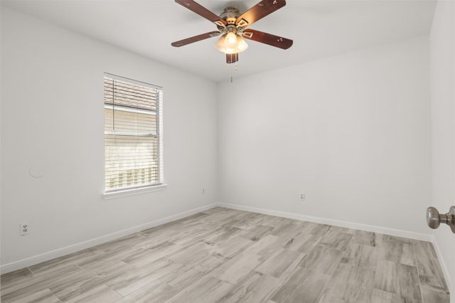 5061 Hauna Lane, Dickinson, TX 77539