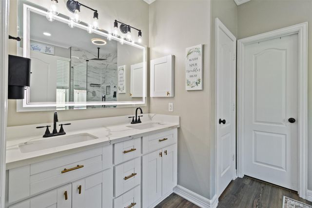 7927 Needlepoint Road, Baytown, TX 77521