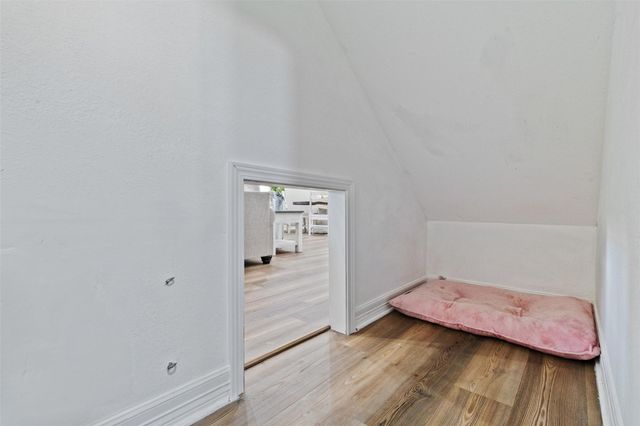 7927 Needlepoint Road, Baytown, TX 77521