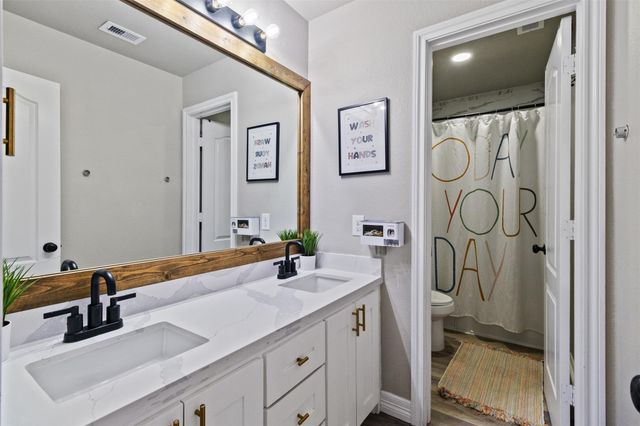 7927 Needlepoint Road, Baytown, TX 77521