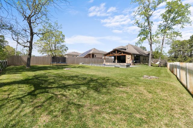 7927 Needlepoint Road, Baytown, TX 77521