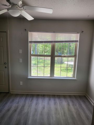 126 Langley Drive Apt B, Summerville, SC 29485