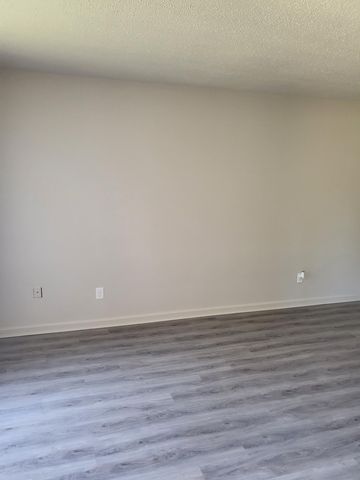 126 Langley Drive Apt B, Summerville, SC 29485