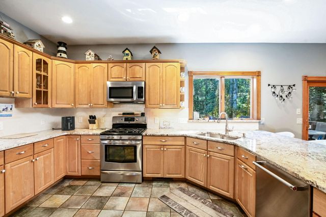 35 Bursley Path, West Barnstable, MA 02668