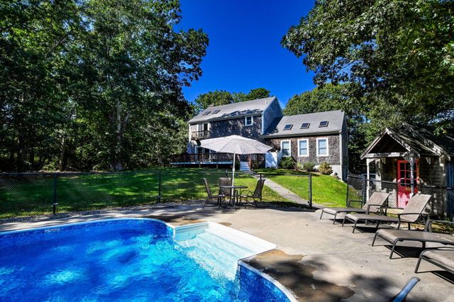 35 Bursley Path, West Barnstable, MA 02668