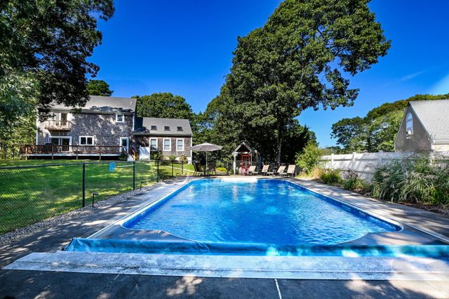 35 Bursley Path, West Barnstable, MA 02668